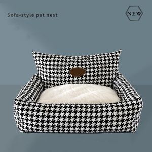 Acessórios Moda Dog Seeping Bed para filhotes gatinho pequeno animal com almofada protetor de sofá 4 temporada lavável casa casa dachshund bens
