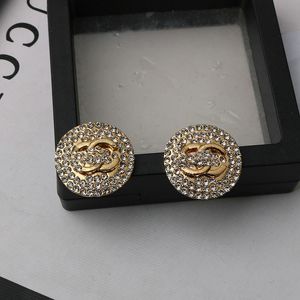 Lyxvarumärke Ear Stud Simple 18K Gold Plated 925 Silver Geometric Earrings Designer för Woman Crystal Rhinestone Earring Jewerlry