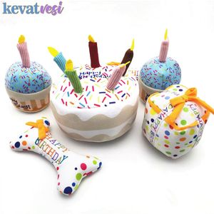 Husdjur Dog Toy Cute Birthday Cake Squeaky Toys Bite Resistant Bone Shape fylled Toy Cat Puppy Chew Toy Interactive Dog Accessories