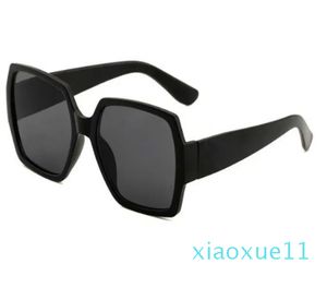Óculos de sol redondos da moda Óculos de sol Marca de marca Armação de metal preta Lentes de vidro escuras de 50 mm para homens e mulheres Melhor marrom