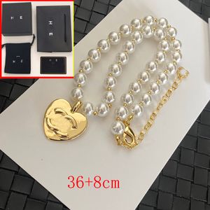 High-end 18K Gold Plated Brass Copper Heart Pendant Necklace Women Designer Brand Letter Necklaces Choker Chain Crystal Imitation Pearl Wedding Jewelry Gifts