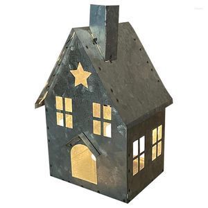 Ljusstakar Small House Holder Vintage Shaped Metal Lantern Tealight for Home Desktop Garden vardagsrum