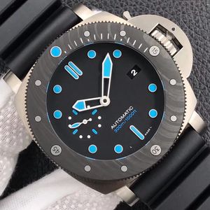 Orologio meccanico automatico da uomo con movimento di design con cinturino in caucciù in acciaio inossidabile