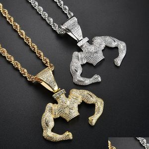 Подвесные ожерелья New Fashion 18k золота заморозила Cz Cubic Циркония музюр герце мужское ожерелье Хип -хоп рэппер персонализированный дизайнер еврей DH18Q