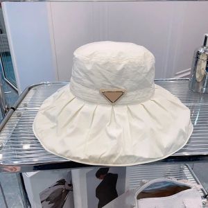 Ny designer Luxury Solid Color Top Edition Fashion Travel Sun Hat Four Seasons kan bäras Soft Fold Factory Store