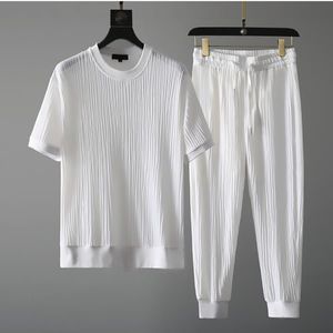 Męskie garnitury Blazers 2023 Summer Men's Dwuczęściowy lniany koszulka i szorty Zestaw męskiej mody sportowej mody krótkiego rękawu M-4xl