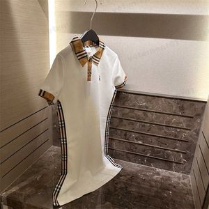 Kariertes Poloshirt-Kleid, bestickt, weiß, kurzärmeliges Kleid, Sommer, atmungsaktiv, luxuriös, Outdoor-Freizeitkleid, Designer-Damenbekleidung 0912
