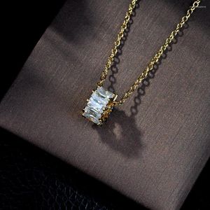 Pendant Necklaces Fashion Gold Color Pendants Flower Cluster Clear Crystal Zirconia For Women Jewelry P01