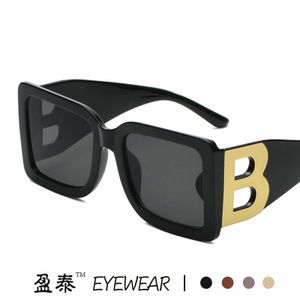 Klassische Designer-Sonnenbrillen Brillen Goggle Outdoor Strand Sonnenbrillen für Mann Frau neues Zuhause BUBB Fashion Großer Rahmen Herren und Damen Net Red Tide Street Shooting