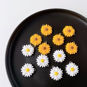 Charms 10pcs Yellow Daisy Flower Earring Resin Flatback Cute Flowers Keychain Necklace Pendants DIY Jewelry Making