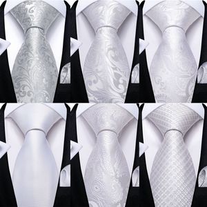 Krawat dibangu men krawat biały srebrny Paisley design jedwabny krawat ślubny dla mężczyzn hanky mankiet