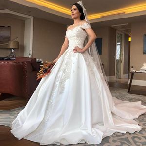 Modest Satin Princess Ball Gown Wedding Dresses Off The Shoulder 2020 Lace Appliqued Bridal Gowns Dubai Arabic Vestidos De Novia270b