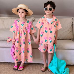 Conjuntos de roupas verão conjunto infantil roupas irmão e irmã meninos camisetas shorts vestido tulipa para menina 230607