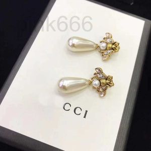 Charm Designer Küçük Arı, Su Elmas, İnci Küpe, Pirinç Malzeme, Azınlık Tasarımı, Gümüş İğne Kadın 70ju