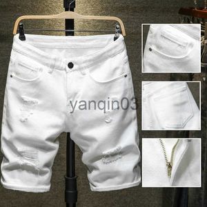 Mäns shorts Nya sommarvita svarta män rippade hål denim shorts smal casual knälängd kort rak hål jeans shorts bermuda för män j230608