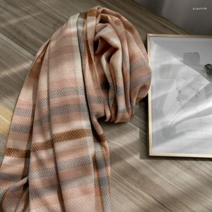 Scarves 2023 Fashion Thickened Scarf South Korea Sweet Plaid Shawl Keep Warm Wholesale