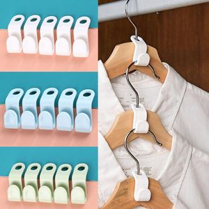 Hangers Racks 51020pcs Mini Clothes Hanger for Closet Connector Hooks Cascading Plastic Wardrobe Coat Organizer Rack Holder Space Saving 230607