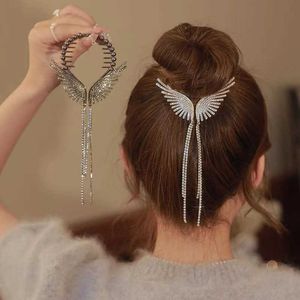 Dangle Chandelier New Angel Wings Pearl Rhinestone Tassel Pill Head Ponytail Buckle Hair Clip Female Korean Hair Card Hair Accessories Z0608