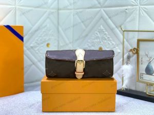Projektantka Women Travel Akcesoria Torba 3 zegarek męskie torby kosmetyczne torby toaletowe wytłaczane skórzane brązowe szare monogramy2553