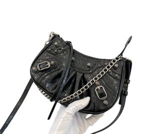 مصمم دراجة نارية نصف القمر Le Cagole Bag Bag Luxury Mens Women With With Coin Pochette Pochette Rescorsed Handbags Brand Vintage Crossbod