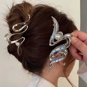 Dangle Chandelier 2023 Fashion Metal Geometric Hair Claw Clip Hair Clips Hair Clamps Hairpins Party Hair Accessories for Women Headwear Gift Z0608