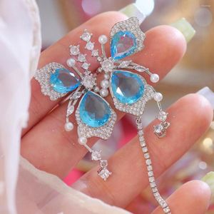 Orecchini a bottone Mint Dream Butterfly: Ear Cuff asimmetrico senza piercing - Delicato ornamento elfo della dolce ragazza per gioielli con ciondoli unici