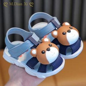 Sandalen Baby Sommer 3D Kaninchen Bär Jungen Mädchen Kinder Cartoon PVC Rutschfeste Kinder Weichen Boden Haken Schleife Strand Schuhe 230608