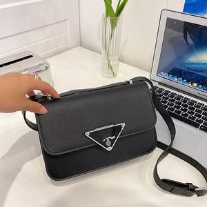 Evening Bags China Export Bag Womens New All-Match Shoulder Messenger Bag Simple Exquisite Popular Small Square Bags This Year
