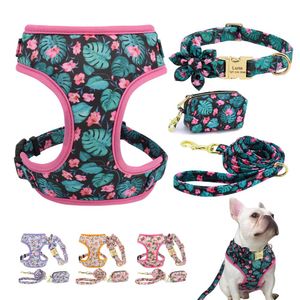 Coleira personalizada para cães, coleira de identificação para cães, colete de nylon para animais de estimação, cinto de chumbo, saco de cocô de lanche, conjunto de acessórios de flores