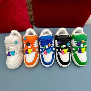 Yaz Yeni Lüks Tasarımcı Sıradan Ayakkabı Erkek ve Kadın Eğitmeni Maxi Spor Küfürleri Klasik Moda Ekmek Ayakkabı Kalın Sole US4-11
