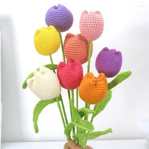 装飾的な花かぎ針編みチューリップブーケ愛好家のための人工手作業の贈り物