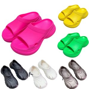 Top-Slipper, Designer-Sandalen, Luxus-Plateauschuhe, aushöhlen, mehrfarbige Outdoor-Schuhe, runder Kopf, modische Flip-Flops, flache Sohle, hochwertige Slide-Pantoletten