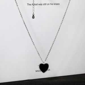 Women Summer New Love Heart Wisiant Naszyjniki biżuteria Koreańska słodka, słodka designerska podwójna strona krótkie linki łańcuchy Choker Naszyjnik Walentynki Prezent