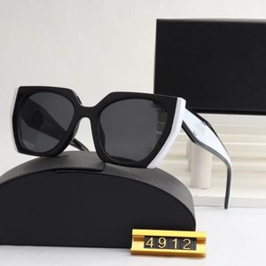 Topp lyxiga solglasögon Polaroid Lens Designer Womens Mens Goggle Senior Eyewear For Women Eyeglasses Frame Vintage Metal Sun Glasses With Box Pu te