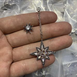 Novos brincos assimétricos estrela floco de neve diamantes estilo feminino suave branco folheado a ouro pregos de orelha jóias de luxo E3023