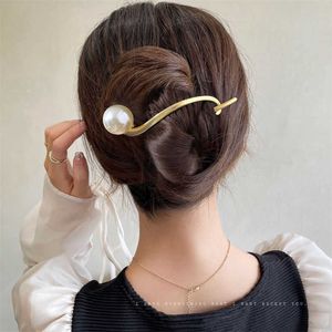 Dangle Chandelier Korean Metal Butterfly Pearl Hair Clip Hairpin Large Claw Fashion Sweet Ponytail Clip Barrettes Hairgrips Headwear Accessories Z0608
