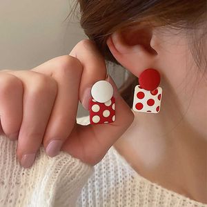 Dangle Chandelier Moda Quadrado Vermelho Branco Polka Dot Brincos Geométricos Assimétricos Brincos Mulheres Meninas Metal Orelha Studs Festa Jóias Presentes Z0608