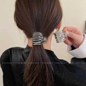 Dangle Chandelier High Ponytail Clip for Women Fashion Metal Hair Claw Girls Clamps Girl Fixed Hairpin Claw Clip Hair accessories Headwear Z0608