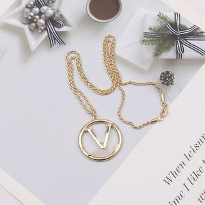 19Style Luxury Designer Double Letter Pendant Halsband 18K Gold Plated Crysat Pearl Rhinestone Sweater Necklace For Women Wedding Party Jewerlry Accessories V2