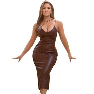 Basic Casual Kleider Latex Kleid Frauen PVC Hosenträger Neckholder Eng und Wadenbauch Lackleder Mode Rücken Split Sexy Prom Teil Dhpck