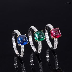 Cluster Rings S925 Sterling Silver Main Stone 8 8mm Emerald Ruby Dating Ring Exotic Accessoarer for Women Jewely Luxury Designer Engagement