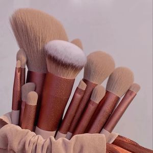 Narzędzia do makijażu 13PCS Makeup Pędzle Zestaw miękki puszysty kosmetyki podkład w proszku Blush cień do powiek Kabuki mieszanie pędzla do makijażu narzędzia do urody 230607