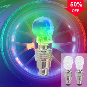 Ny 2st Colorful Skull Lights Car Wheel Motorcykelcykeldäck Dekorativ lampdäck Däck Air Ventil Stam LED Light Cap Dammtät täckning