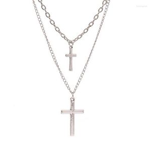 Hänghalsband trendig tvärhalsband för kvinnor flerskikt Dagger Sword Crucifix Choker Goth Dekorativa smycken Steampunk Bijoux gåva