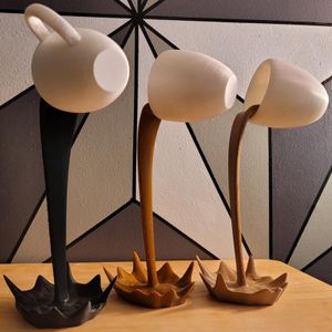 装飾的なオブジェクトの置物の置物フローティングコーヒーカップ彫刻キッチンデコレーションマジックスプラッシュクリエイティブデスクトップ装飾ホーム230608