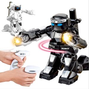 Giocattolo robot RC Controllo robot da combattimento Robot da battaglia RC Pk Giocattolo divertente per ragazzi Regalo per bambini con giocattoli telecomandati con suono leggero