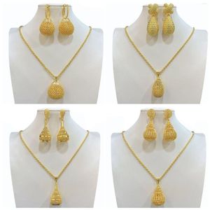 Halskette Ohrringe Set Dubai 24K Gold Zweitbeugener Ornamente Occidental Bridal Jewelry Hochzeitsfeier Mode