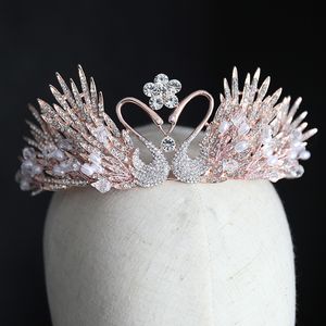 Biżuteria do włosów ślubnych Vintage Swan Crown Crystal Kobiety Baroque Tiaras and Crowns Queen Princess Diadem na konkurs ornament 230609