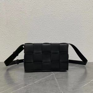 Kadın Omuz Çantası Tasarımcı Dokuma Crossbody Bag Lüks Orijinal Cowhide El Çantası Klasik Dokuma Çanta Cüzdan Moda Kız El Edinme Çantası