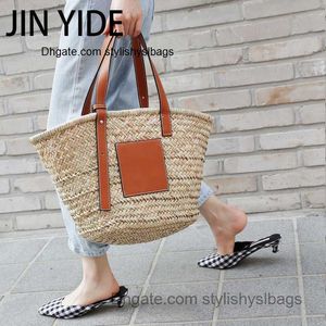 Borse a tracolla Casual Rattan Tote di grande capacità Designer Wicker Woven Women Handbags Summer Beach Bali Borsa di paglia Lady Travel Borsa grande cestino